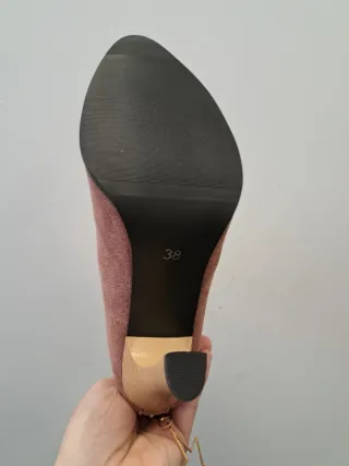 Botín tacón serraje rosa nude