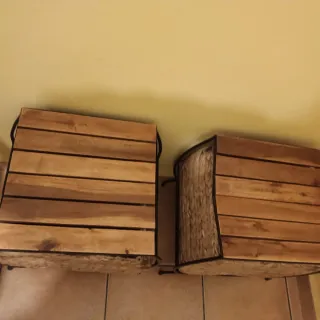 2 Mesitas Puff Mimbre y Madera