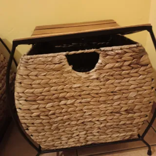 2 Mesitas Puff Mimbre y Madera