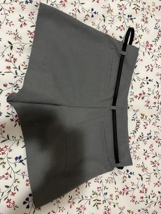 Falda gris tablas talla S