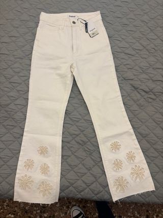Pantalón vaquero Desigual blanco talla 36