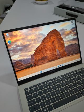 ASUS Zenbook UX3401ZA i7 1260P 16GB 512GB