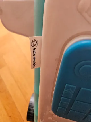 Andador y mesa actividades 4 en 1