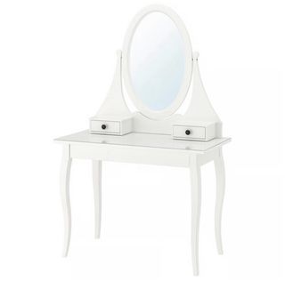 Tocador blanco con espejo