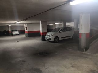 Garaje en venta en Pº Zorrilla - Cuatro de Marzo en Valladolid