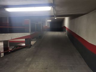 Garaje en venta en Pº Zorrilla - Cuatro de Marzo en Valladolid