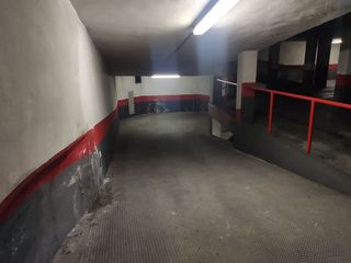 Garaje en venta en Pº Zorrilla - Cuatro de Marzo en Valladolid