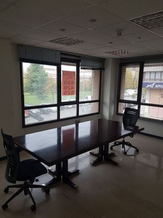 Oficina en venta en Ermitagaña - Mendebaldea en Pamplona