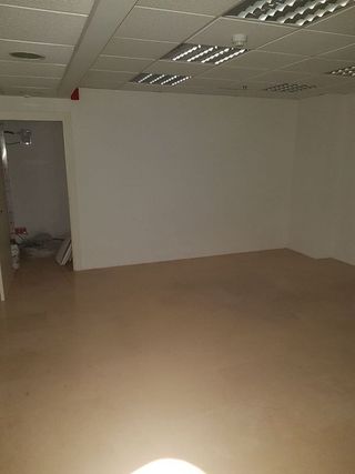 Oficina en venta en Ermitagaña - Mendebaldea en Pamplona