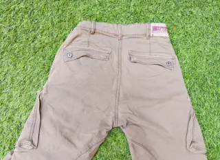 Pantalón cargo beige talla XS