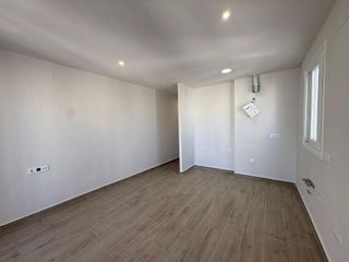 Piso en venta en Coria del Río