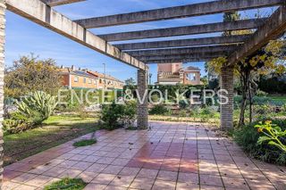 Solar en venta en Montequinto en Dos Hermanas