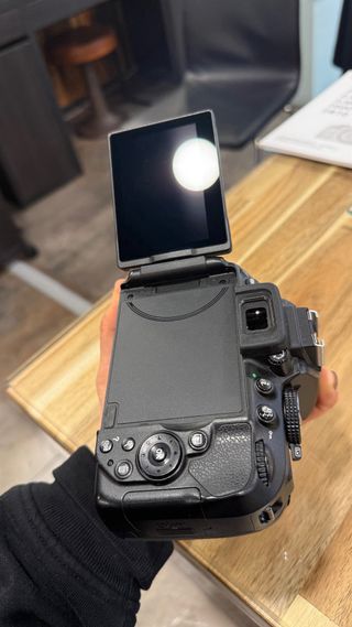 Nikon D5300 + Lente 18-55mm VR