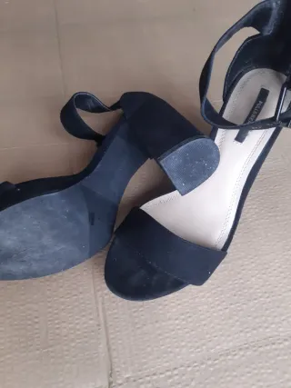 Zapatos Sandalias negros PULL AND BEAR