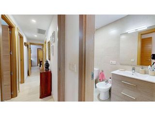 Piso en venta en Poniente-Norte - Miralbaida - Parque Azahara en Córdoba