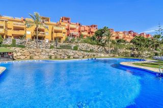 Piso en venta en Cabo Pino - Reserva de Marbella en Marbella