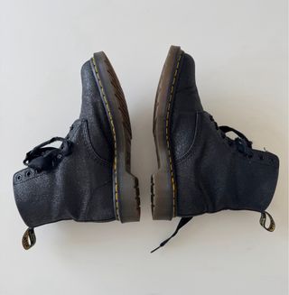Dr. Martens nere glitter stivali
