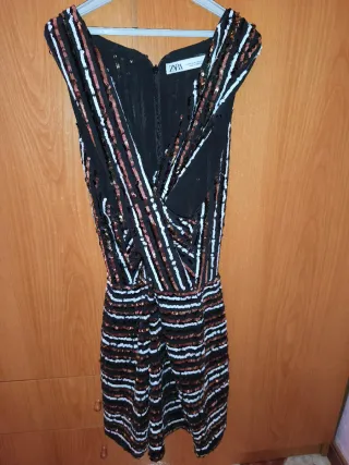 Vestido Zara lentejuelas negro y dorado
