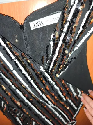 Vestido Zara lentejuelas negro y dorado
