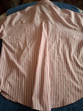 Camisa T L/ XL. Ver medidas