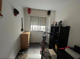 Piso en venta en San Luis en Almería