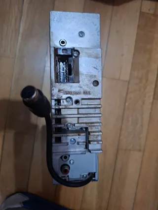 Radio Alpine CDE-9843RM