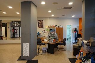 Local comercial en alquiler en Eixample Sud – Migdia en Girona