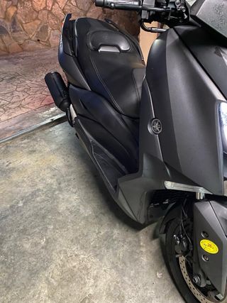 Yamaha X Max 125 Negra