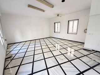 Oficina en alquiler en Zona Centro en Córdoba