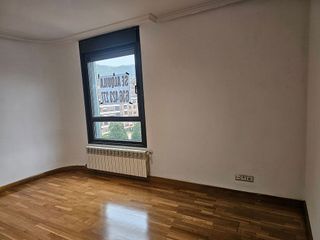 Piso en alquiler en Campo San Francisco - Plaza de América en Oviedo