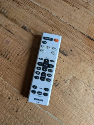 Yamaha MCR-B043 Beige/Negro