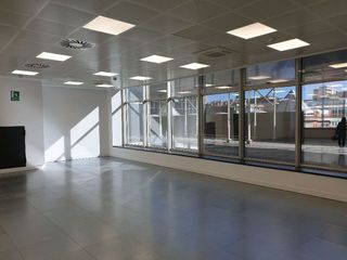 Oficina en alquiler en El Parc i la Llacuna del Poblenou en Barcelona