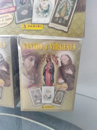 Álbum y Cromos Santos y Vírgenes Panini