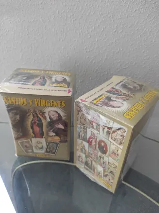Álbum y Cromos Santos y Vírgenes Panini