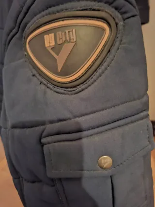 Chaqueta Moto Azul warerproof, marca bycity.