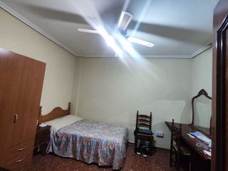 Piso en alquiler en Hospital en Jaén