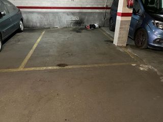 Garaje en venta en Centre en Hospitalet de Llobregat, L´