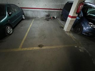 Garaje en venta en Centre en Hospitalet de Llobregat, L´