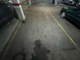 Garaje en venta en Centre en Hospitalet de Llobregat, L´