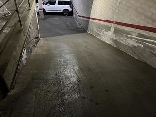 Garaje en venta en Centre en Hospitalet de Llobregat, L´