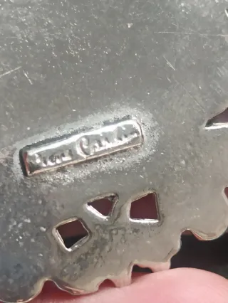 Collar de plata con colgante de mujer