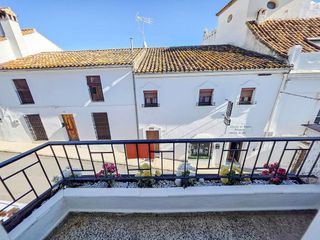 Casa adosada en venta en Jimena de la Frontera