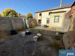 Casa adosada en venta en Rueda