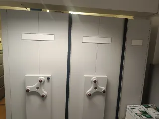 Armario Archivador Oficina Metálico con Ruedas