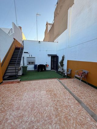 Casa adosada en venta en La Paz en Alcalá de Guadaira