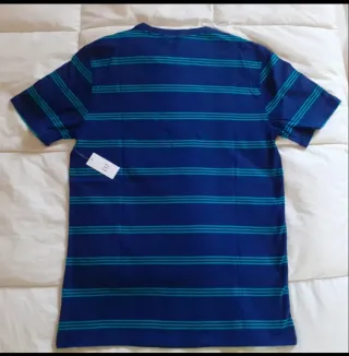 Lote 2 Camisetas GAP originales a estrenar.