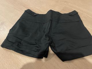 Pantalón corto negro talla 32