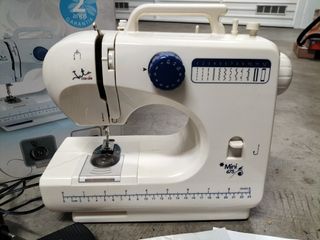 Máquina de coser Jata Mini 675