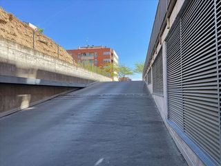 Garaje en venta en Portillejo - Valdegastea en Logroño