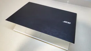 Ordenador Portátil Acer Aspire E5 con Windows 11